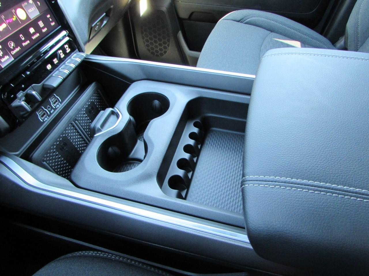 New 2026 RAM 2500 Big Horn AWD/4WD image 29