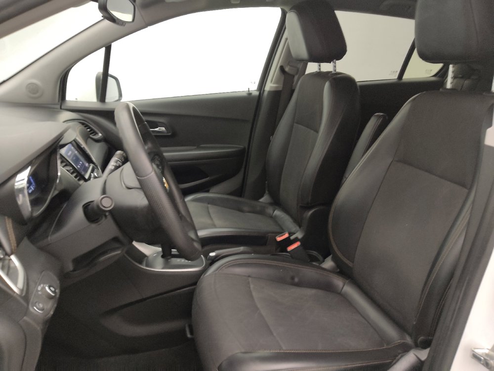 Used 2021 Chevrolet Trax LT image 17