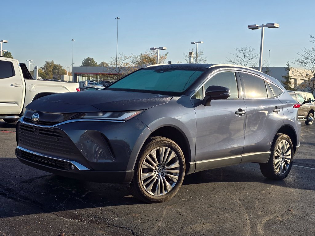 Used 2023 Toyota Venza Limited AWD/4WD image 4