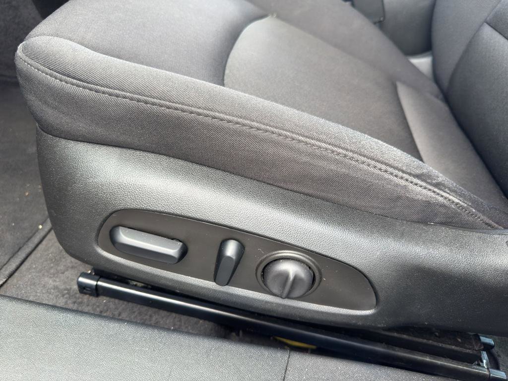 Used 2023 Chevrolet Malibu LT FWD image 11