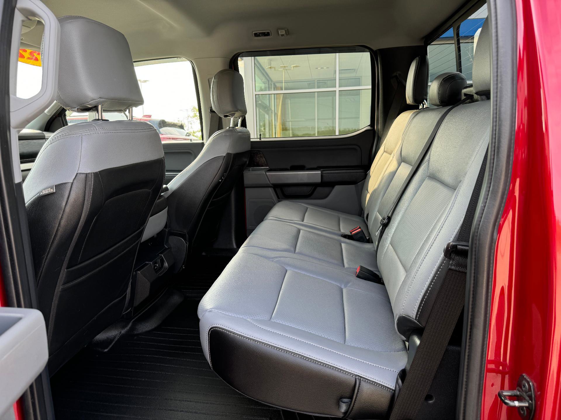 Used 2022 Ford F150 XLT w/ Equipment Group 302A High image 15