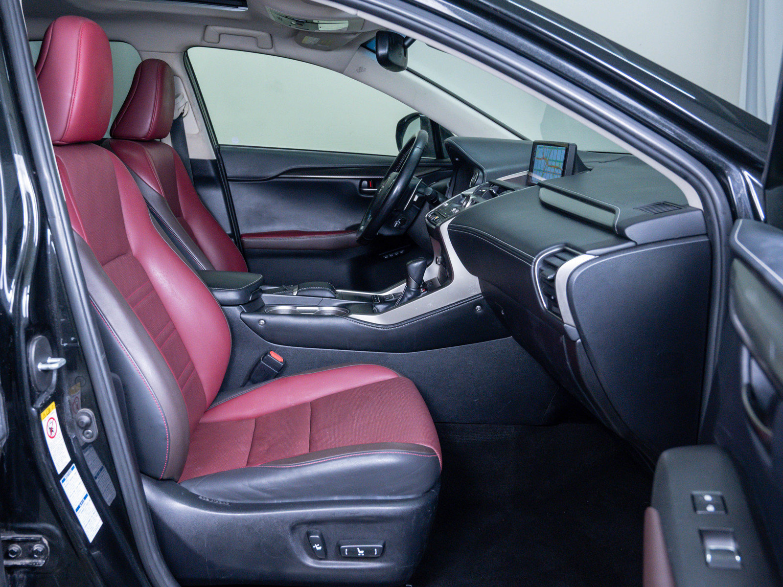 Used 2018 Lexus NX 300h AWD w/ Premium Package image 11