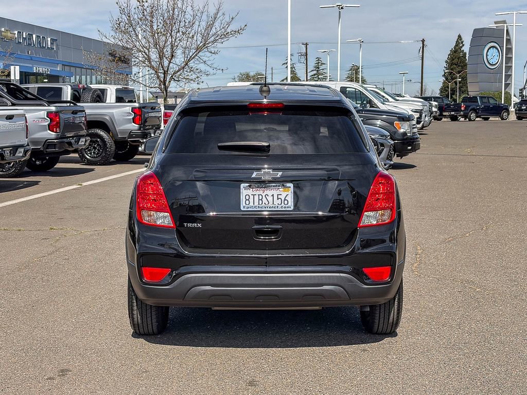 Used 2020 Chevrolet Trax LS w/ Tint and Cruise Package FWD image 3