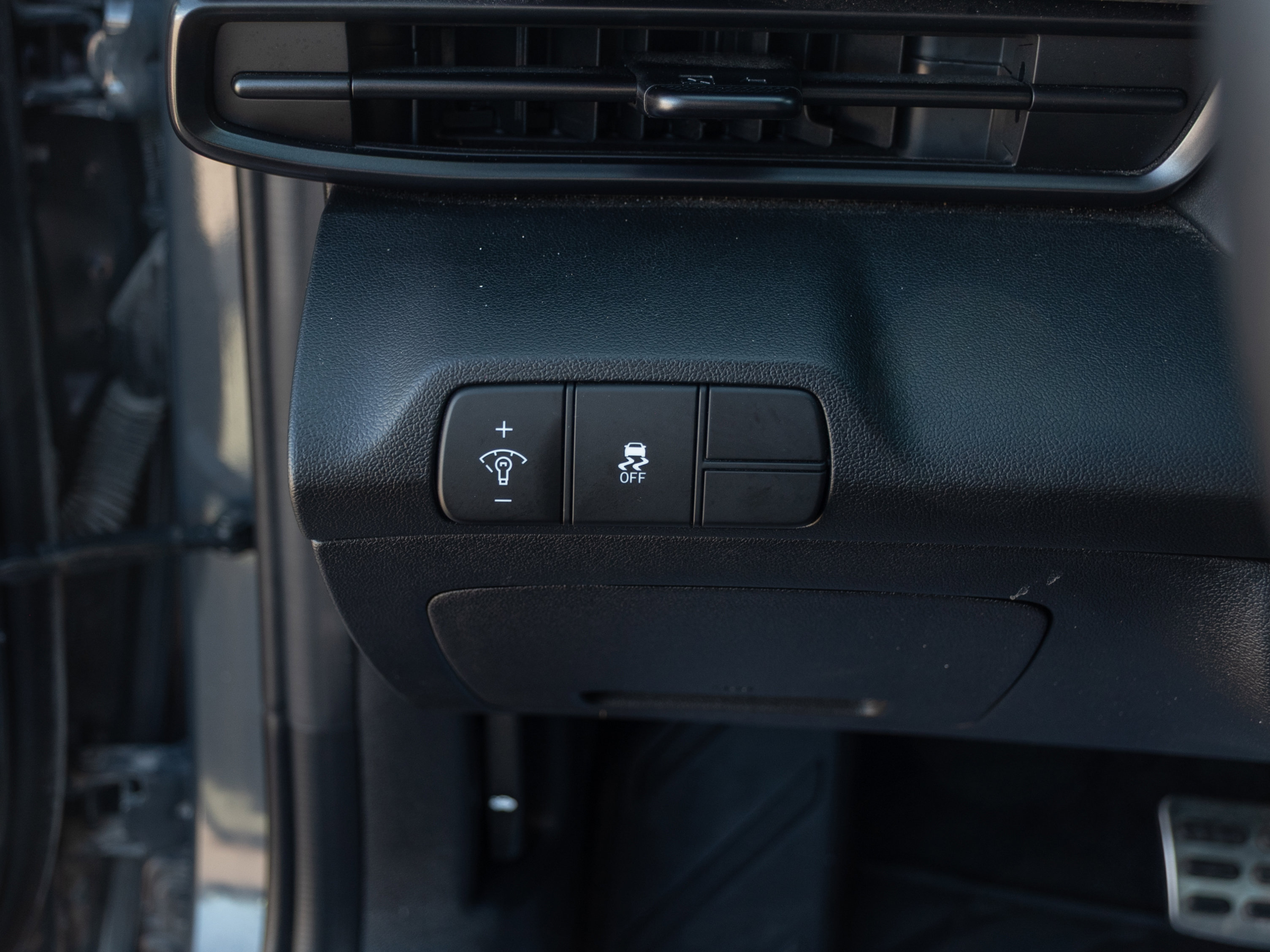 Used 2025 Hyundai Elantra Sport image 12