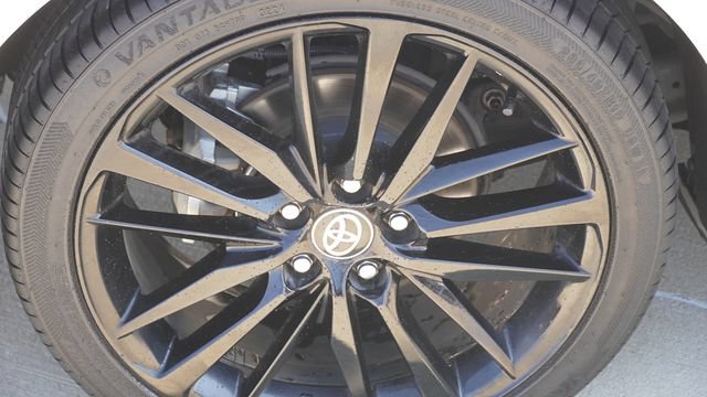 Used 2024 Toyota Camry XSE FWD image 11