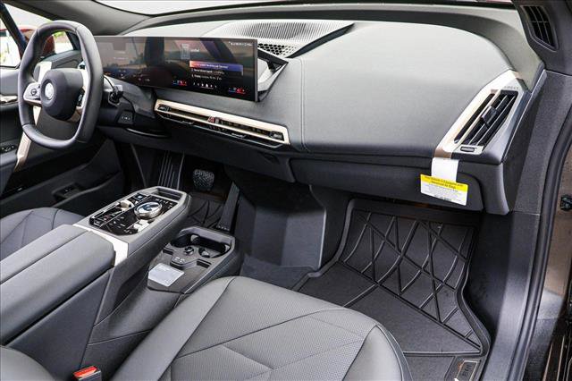 Used 2026 BMW iX xDrive45 w/ Premium Package image 24