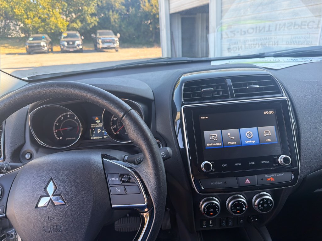 Used 2026 Mitsubishi Outlander Sport SE AWD/4WD image 21