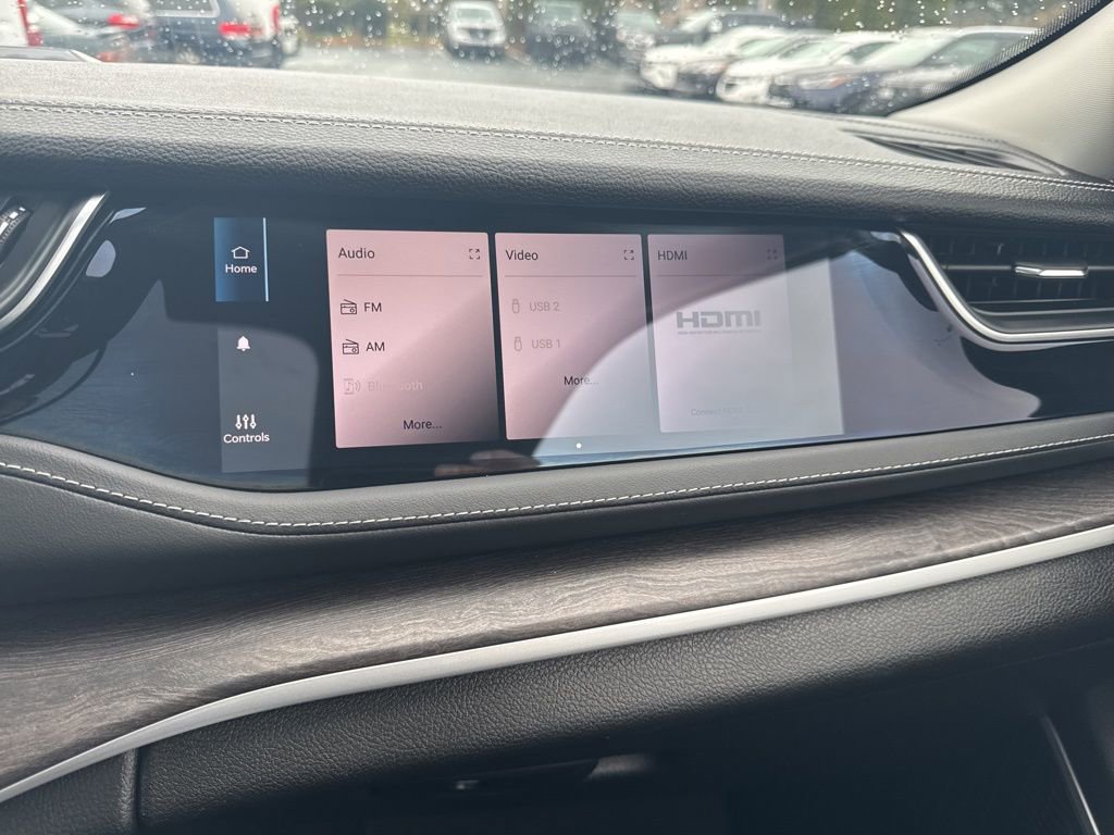 Used 2023 Jeep Grand Cherokee 4WD 4xe image 6