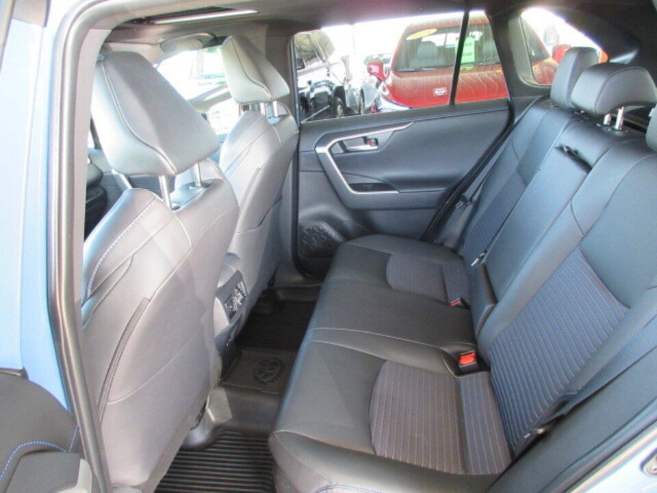 Used 2025 Toyota RAV4 XSE image 24
