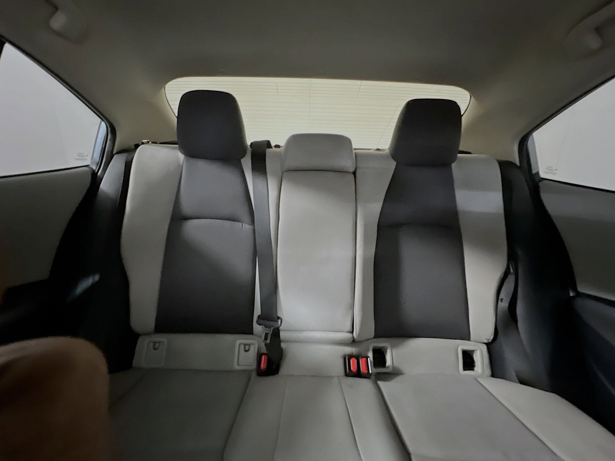 Used 2022 Toyota Corolla LE image 32