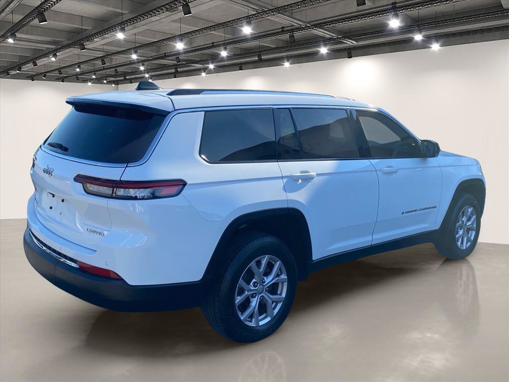 Used 2022 Jeep Grand Cherokee L Limited AWD/4WD image 7