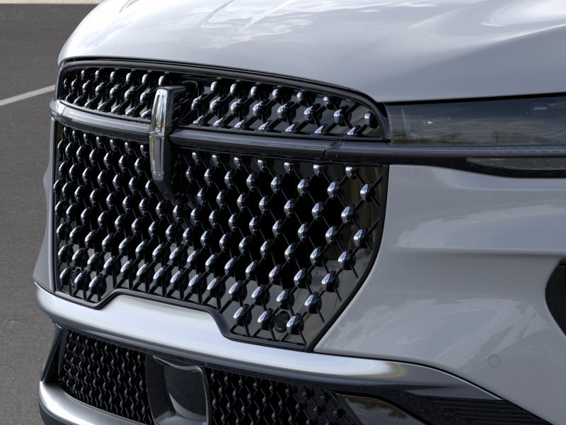 New 2026 Lincoln Nautilus Premier AWD/4WD image 17