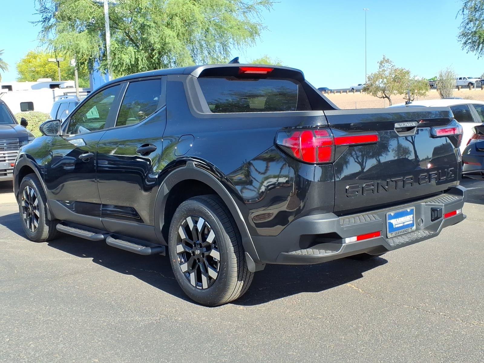 New 2026 Hyundai Santa Cruz SE FWD image 3
