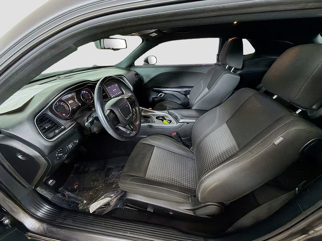 Used 2020 Dodge Challenger SXT image 15