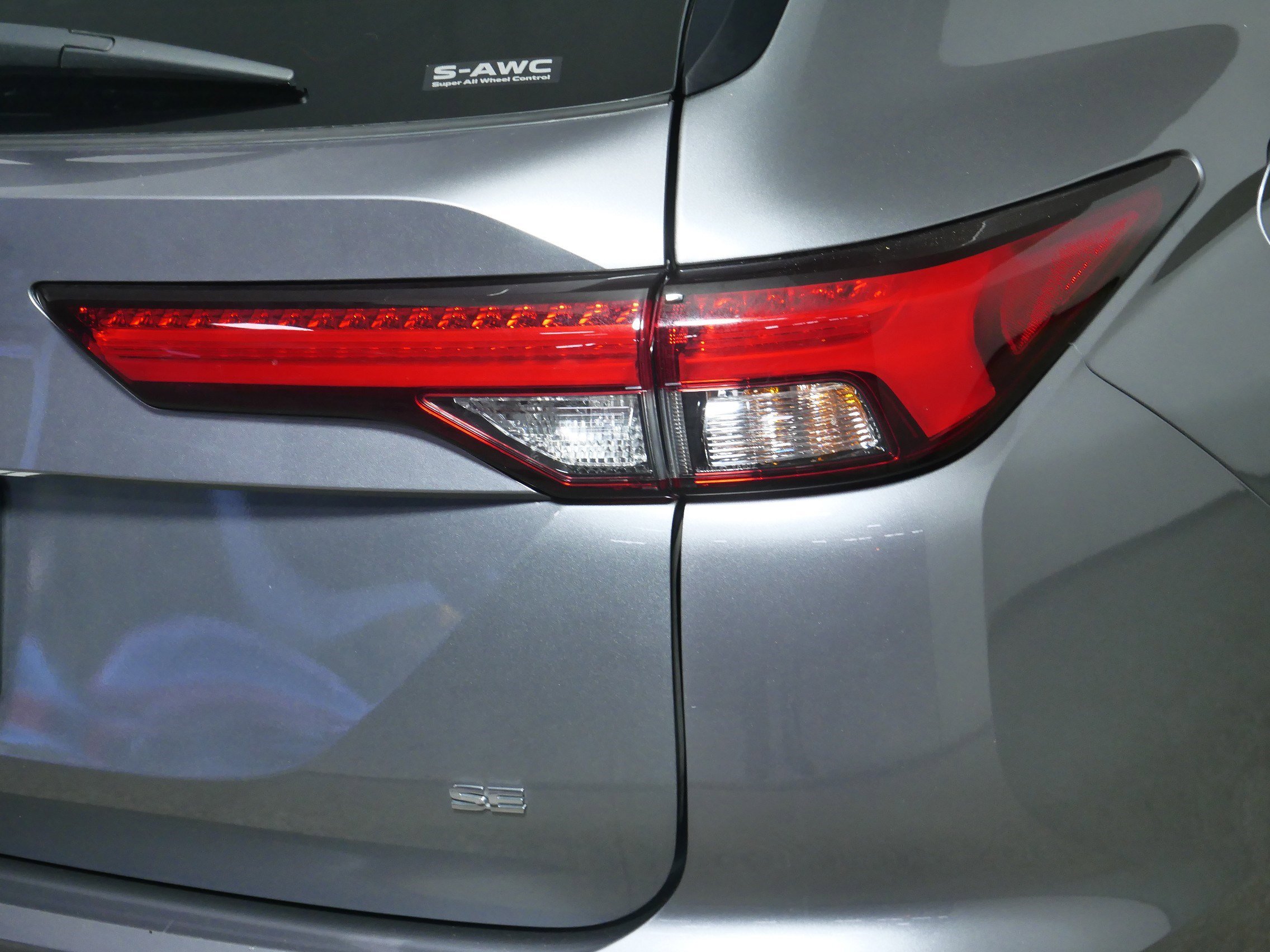 Used 2022 Mitsubishi Outlander SE image 17