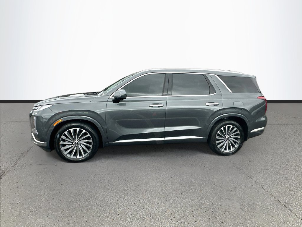 Used 2025 Hyundai Palisade Calligraphy FWD image 4