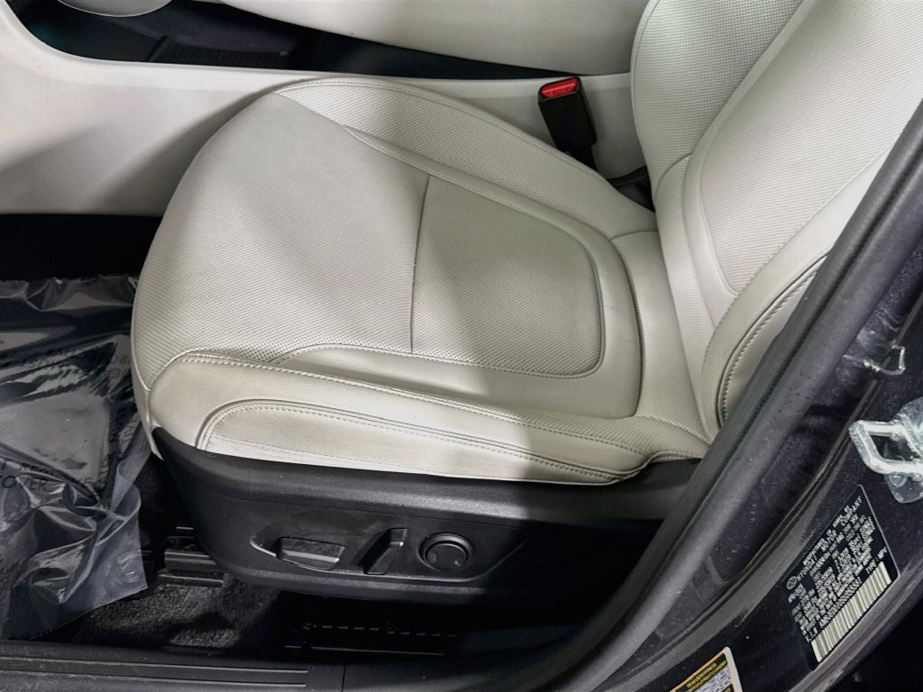 Used 2025 Hyundai Tucson Limited AWD/4WD image 27