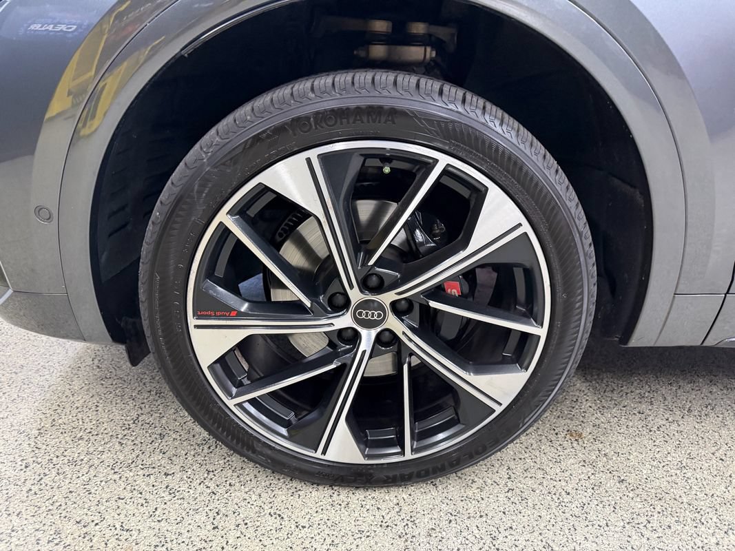 Used 2021 Audi SQ5 Prestige AWD/4WD image 39