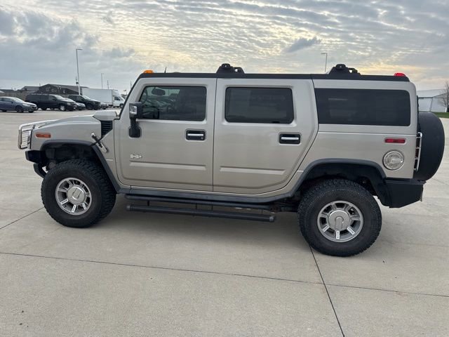 Used 2004 HUMMER H2 w/ Preferred Equipment Group image 6