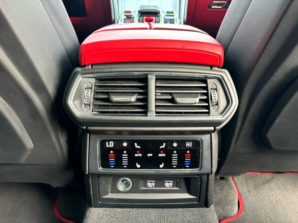 Used 2021 Lamborghini Urus AWD/4WD image 38