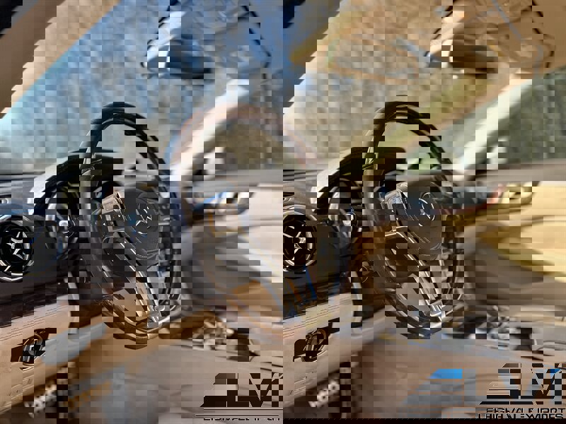 Used 2014 Mercedes-Benz SL 550 image 15