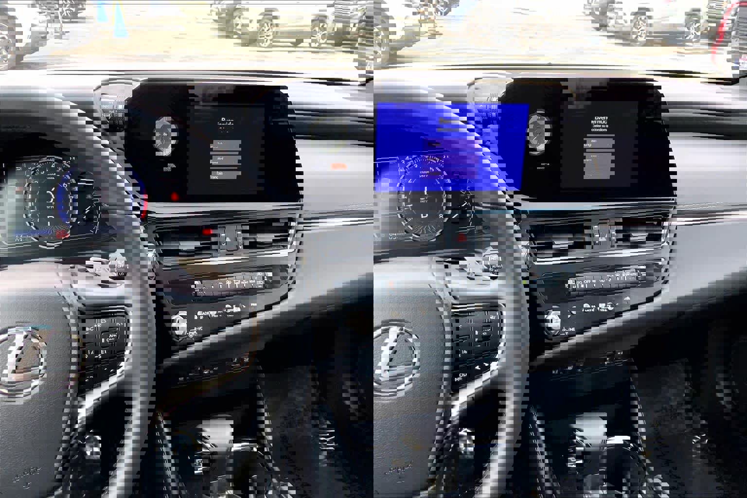 Certified 2025 Lexus ES 350 w/ Premium Package image 7