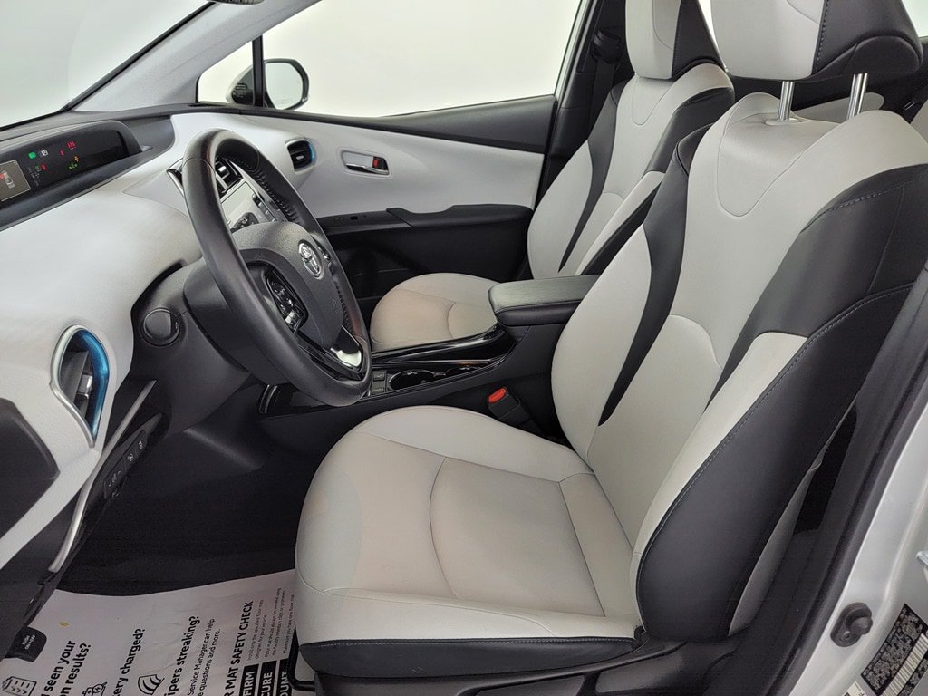 Used 2021 Toyota Prius XLE AWD/4WD image 13