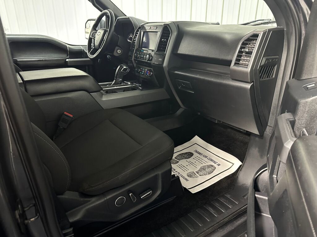 Used 2018 Ford F150 XLT w/ Equipment Group 302A Luxury image 8