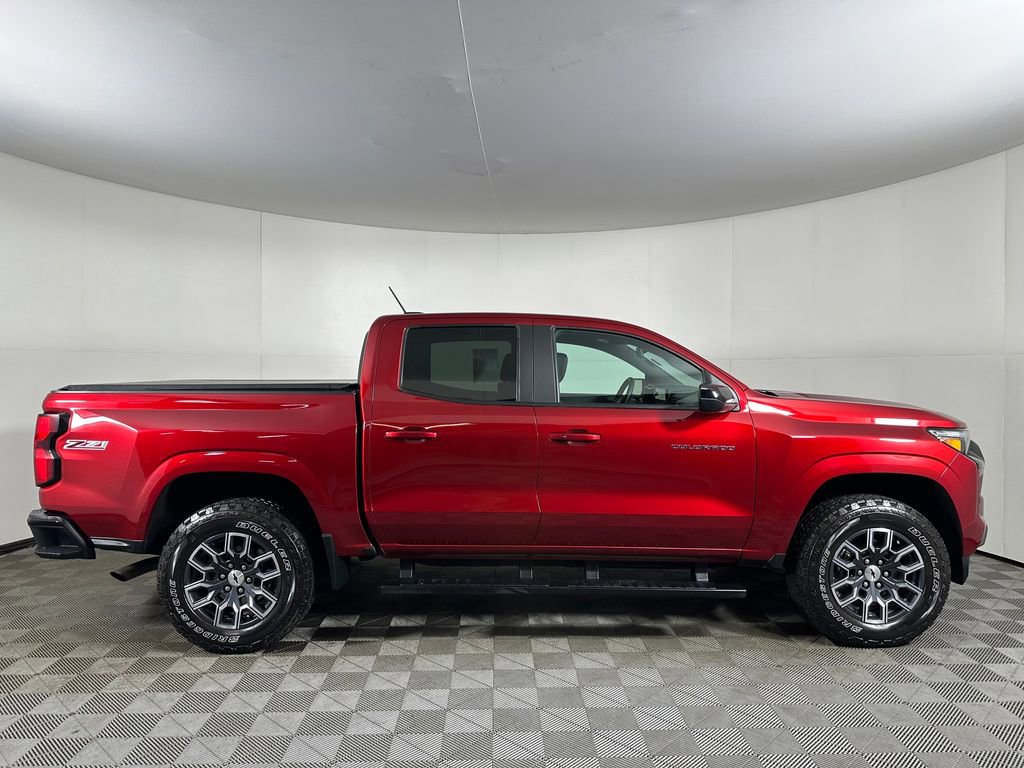 Used 2023 Chevrolet Colorado Z71 w/ Z71 Convenience Package 2 AWD/4WD image 6