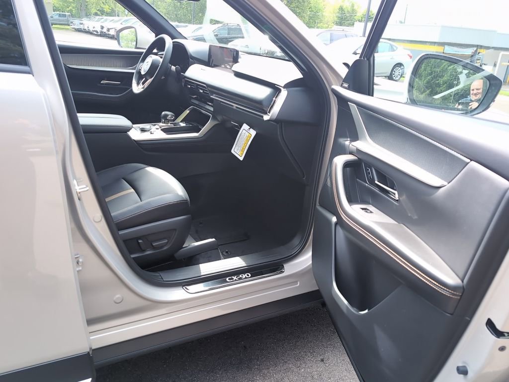 New 2026 MAZDA CX-90 Plug-In Hybrid w/ Premium Plus AWD/4WD image 8