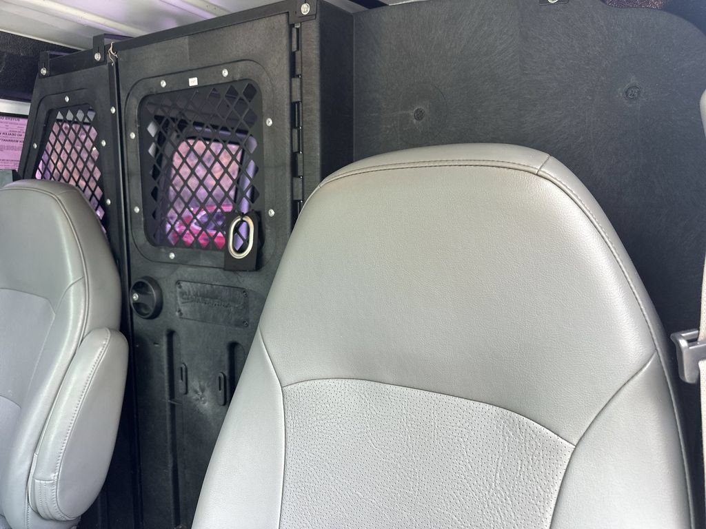Used 2007 Ford E-250 and Econoline 250 RWD image 22