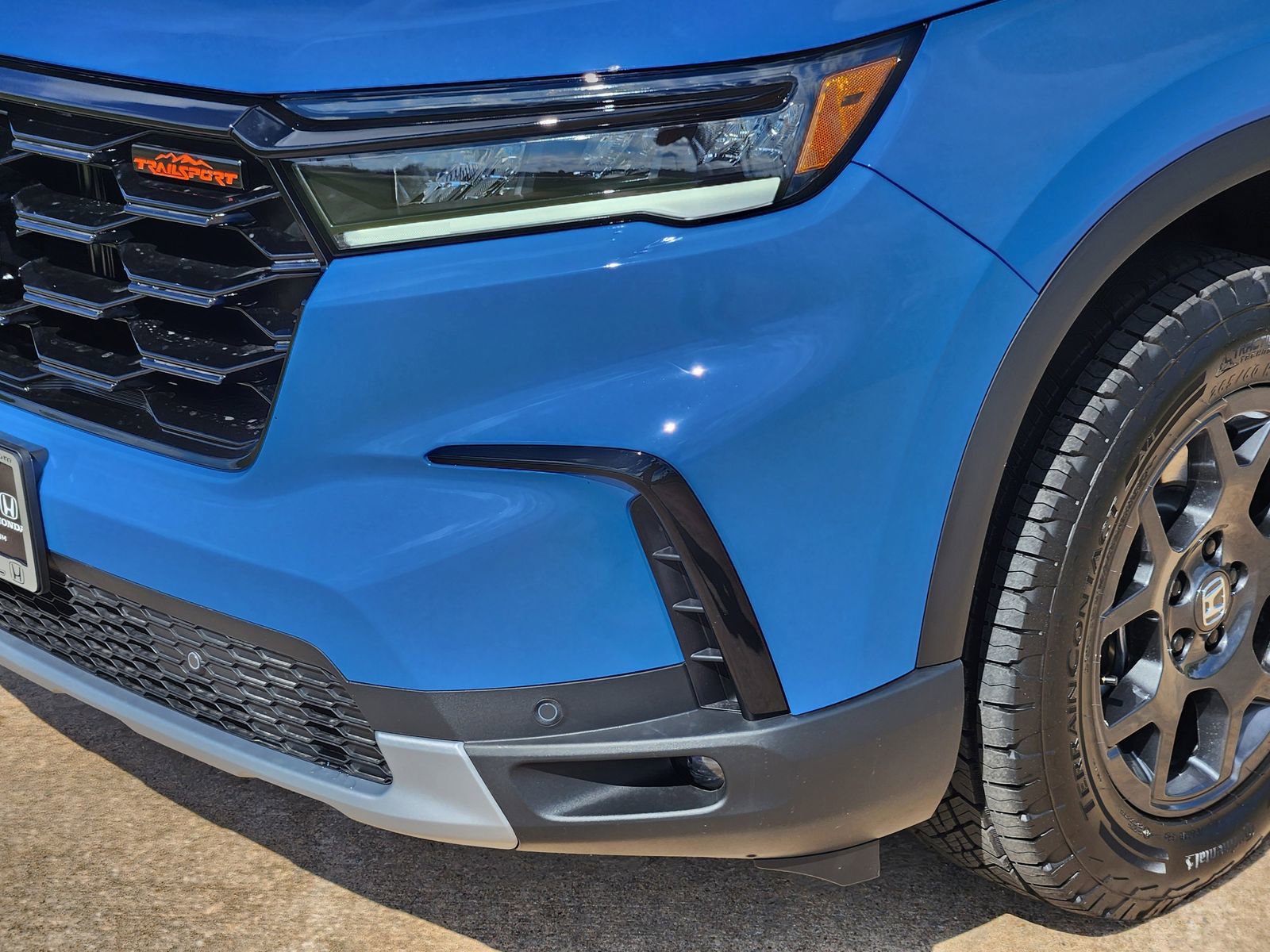 New 2025 Honda Pilot TrailSport image 8