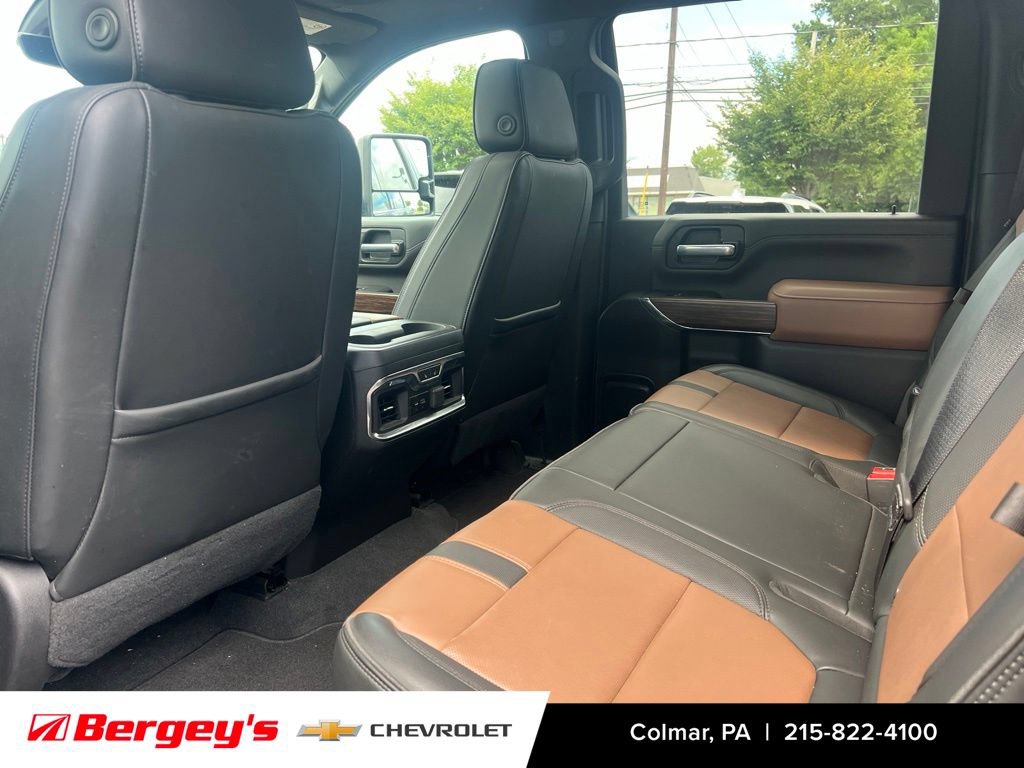 Used 2022 Chevrolet Silverado 2500 High Country w/ Z71 Off-Road Package AWD/4WD image 11