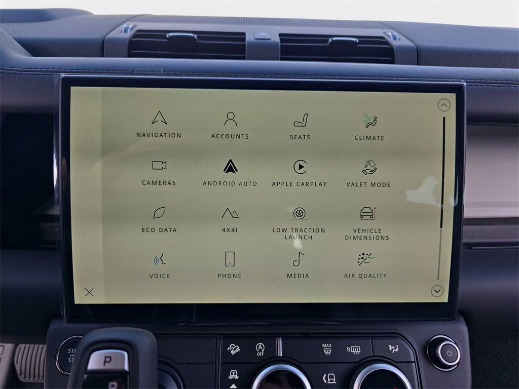 New 2026 Land Rover Defender 130 X-Dynamic SE image 22