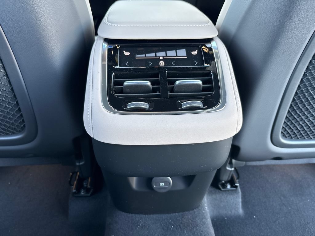 New 2026 Volvo XC90 B6 Plus AWD/4WD image 15