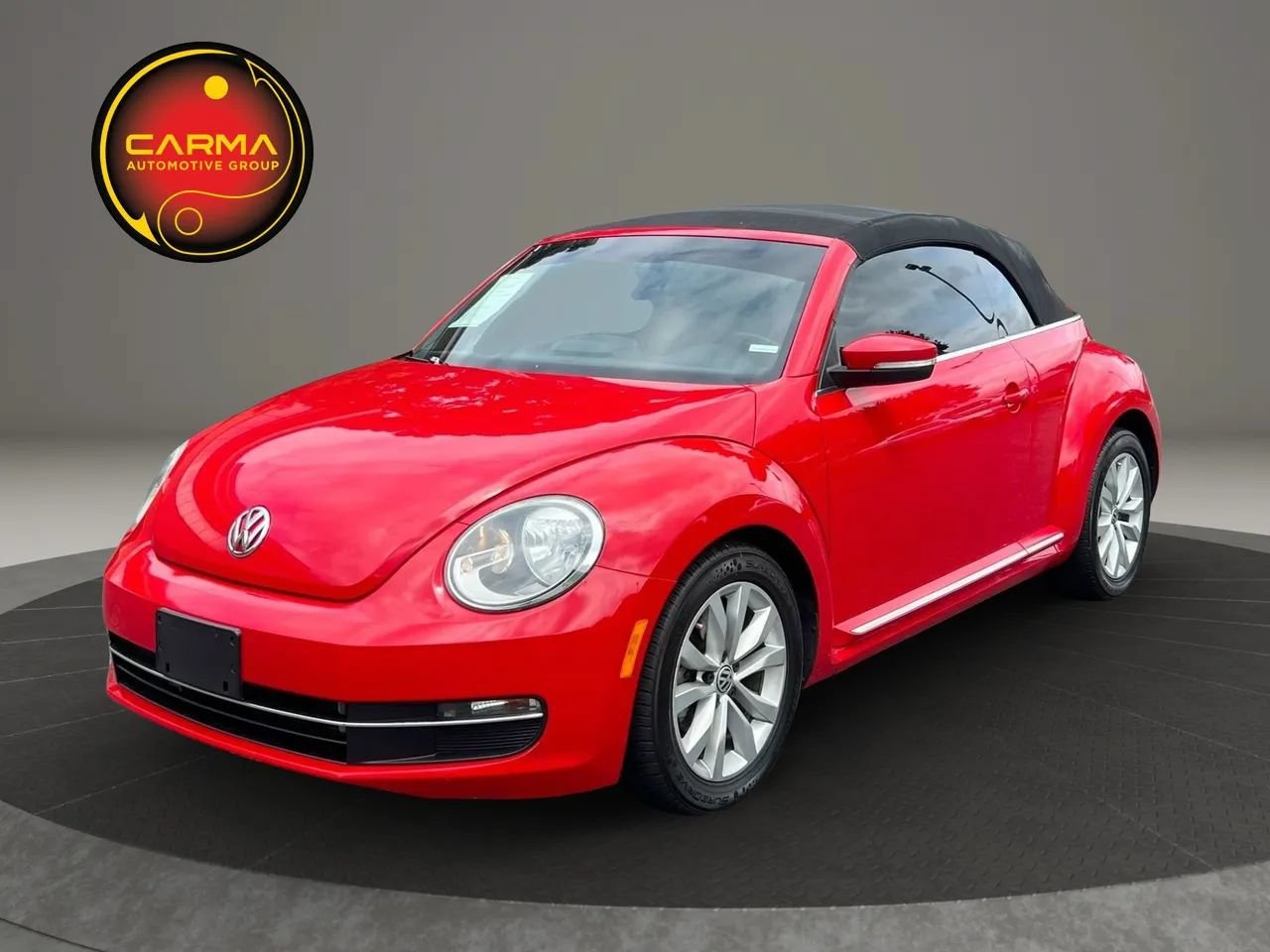 Used 2015 Volkswagen Beetle TDI FWD image 1