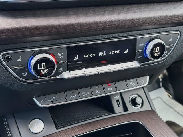 Used 2022 Audi Q5 e Prestige AWD/4WD image 15