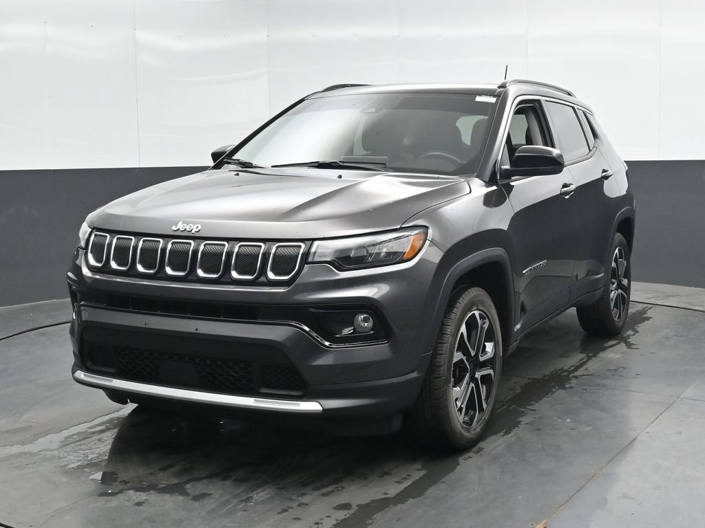 Used 2022 Jeep Compass Limited w/ Sun and Sound Group AWD/4WD image 8
