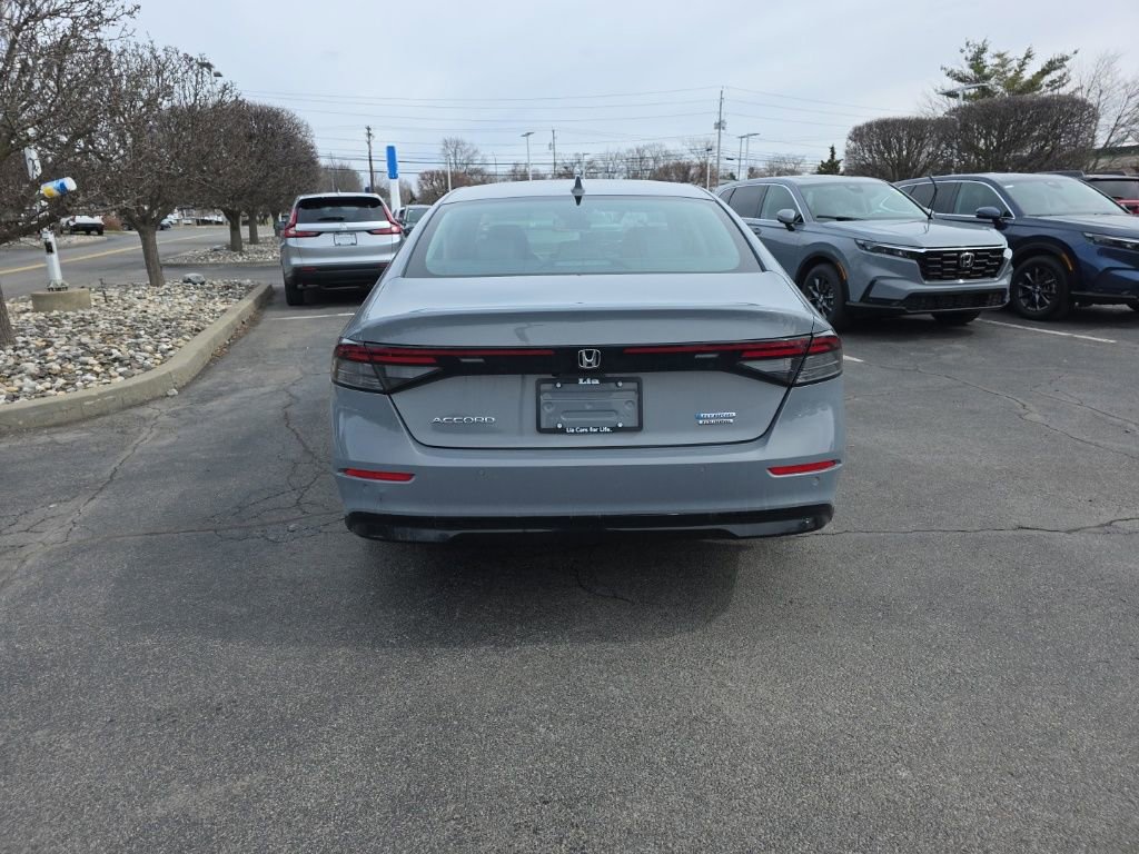 Used 2023 Honda Accord Touring image 6