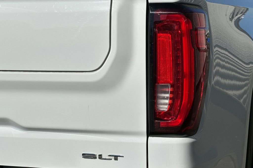 Used 2021 GMC Sierra 1500 SLT w/ SLT Premium Plus Package AWD/4WD image 25