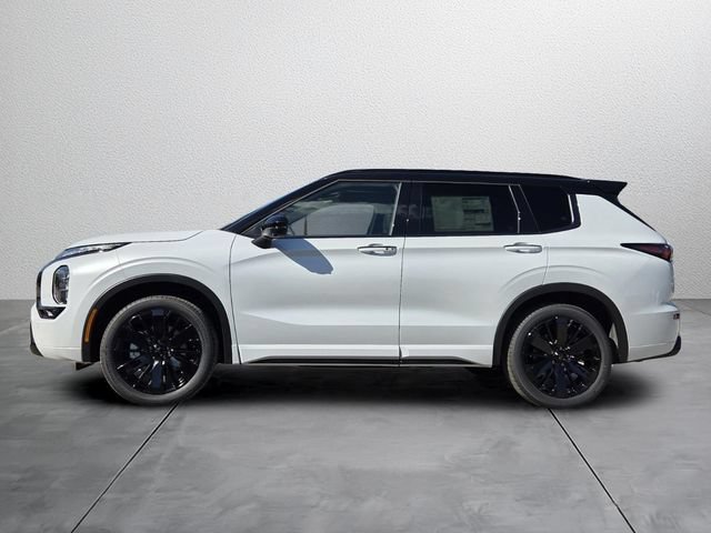 New 2026 Mitsubishi Outlander SEL Black Edition FWD image 3