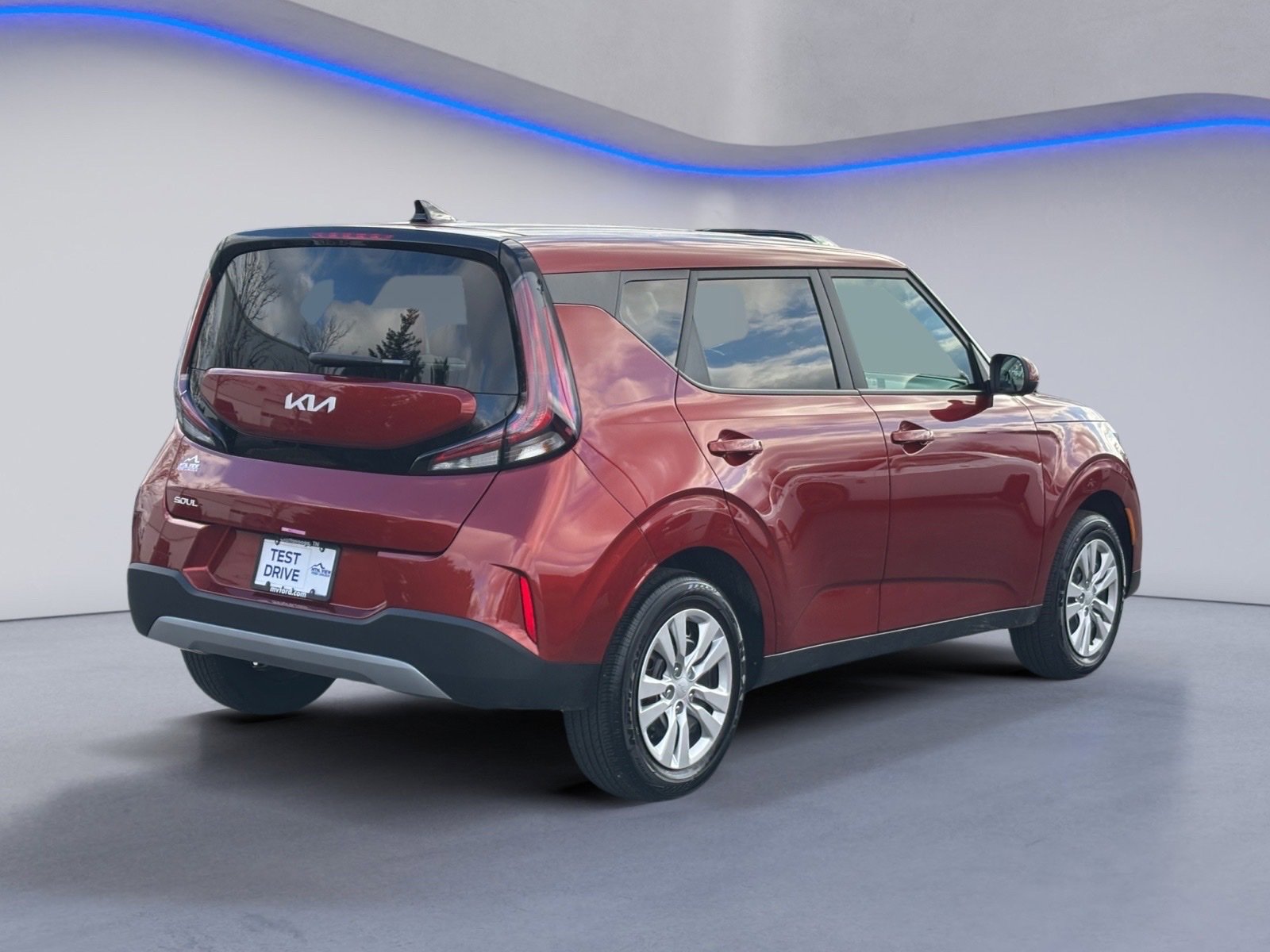 Used 2025 Kia Soul LX image 10
