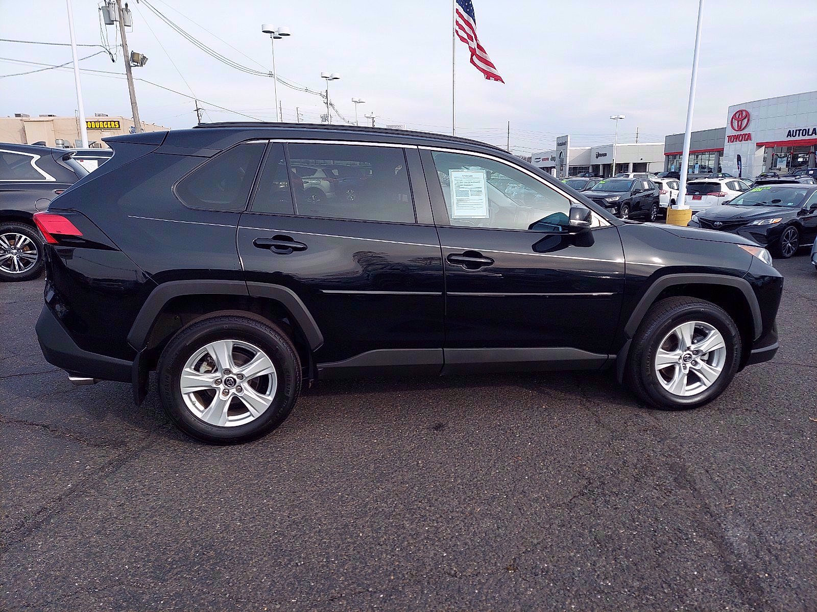 Certified 2019 Toyota RAV4 XLE image 8