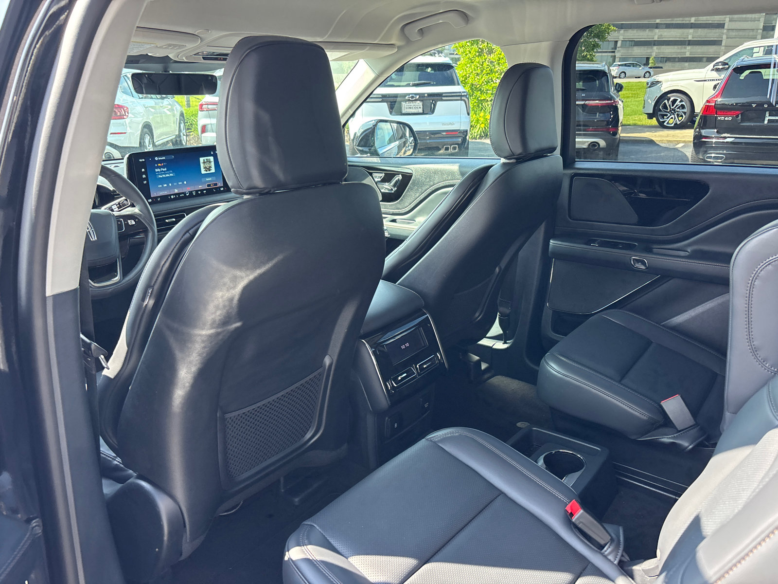 New 2026 Lincoln Aviator AWD image 25