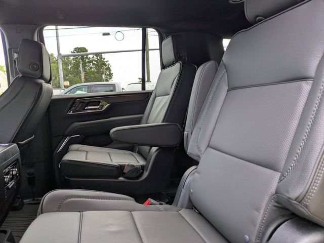 New 2026 GMC Yukon XL Denali w/ LPO, Floor Liner Package RWD image 18