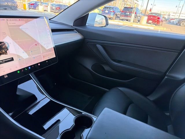 Used 2019 Tesla Model 3 Performance image 23