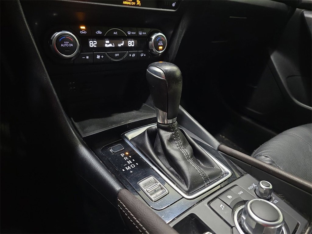 Used 2018 MAZDA MAZDA3 Grand Touring w/ Premium Equipment Package image 22