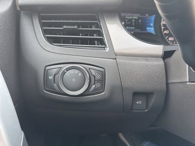 Used 2013 Ford Edge SEL image 25