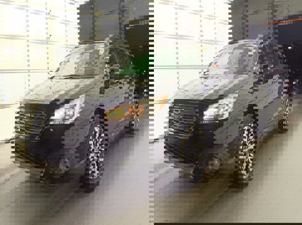 Used 2015 Subaru Outback 2.5i Limited image 2