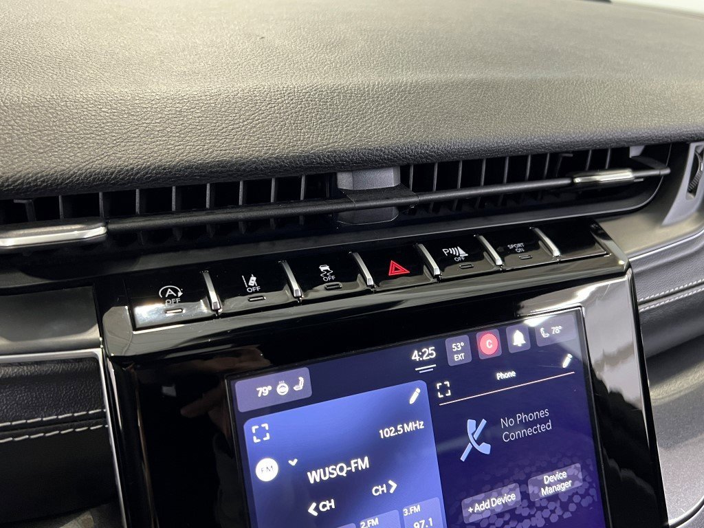 Certified 2023 Jeep Grand Cherokee Altitude image 39